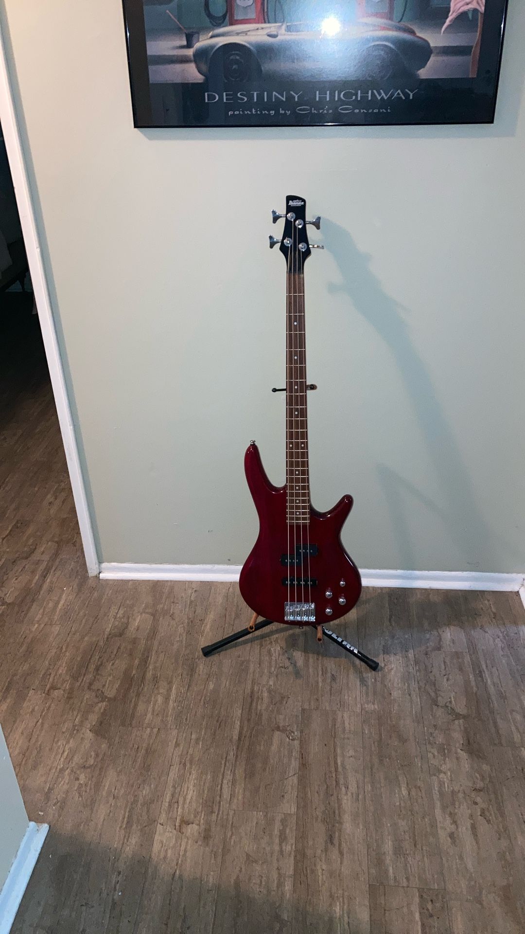 Ibanez bass guitar like new