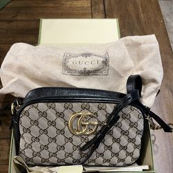 Gucci Marmont Shoulder Bag 