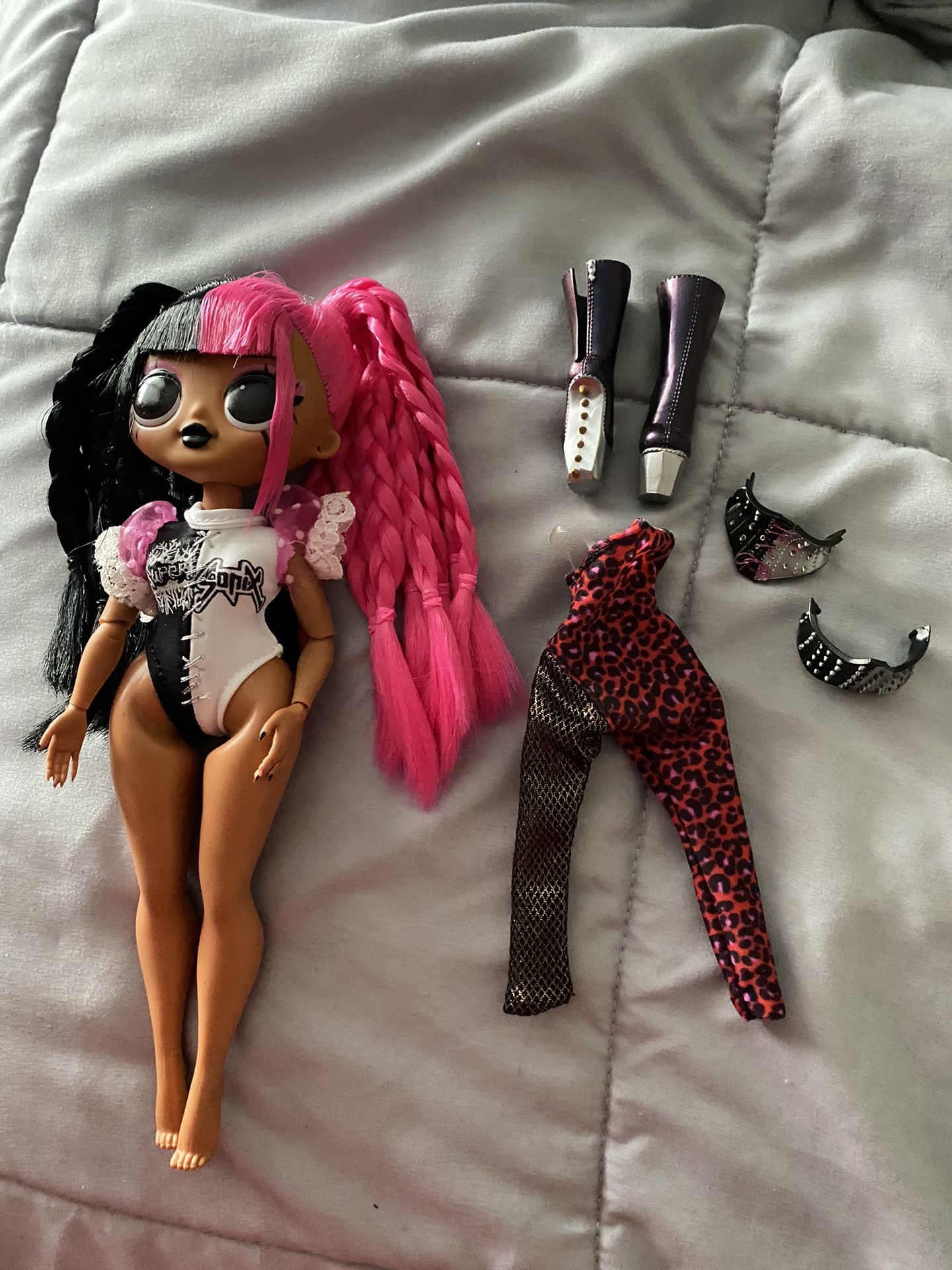 Lol Doll  Pink-black Braids Comes With Extra Outfit And what The Doll Has On 