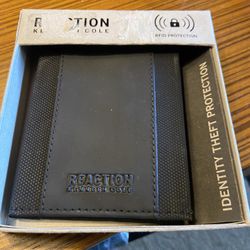 Nib REACTION Kenneth Cole Black Mens Wallet W/rfid Protection 