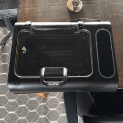 Gourmia  Food station Smokeless Indoor Grill 