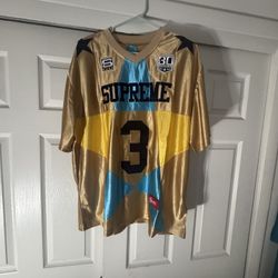Supreme 