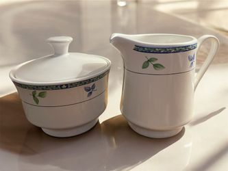Vintage 90’s | Country Gate Sugar And Creamer Set