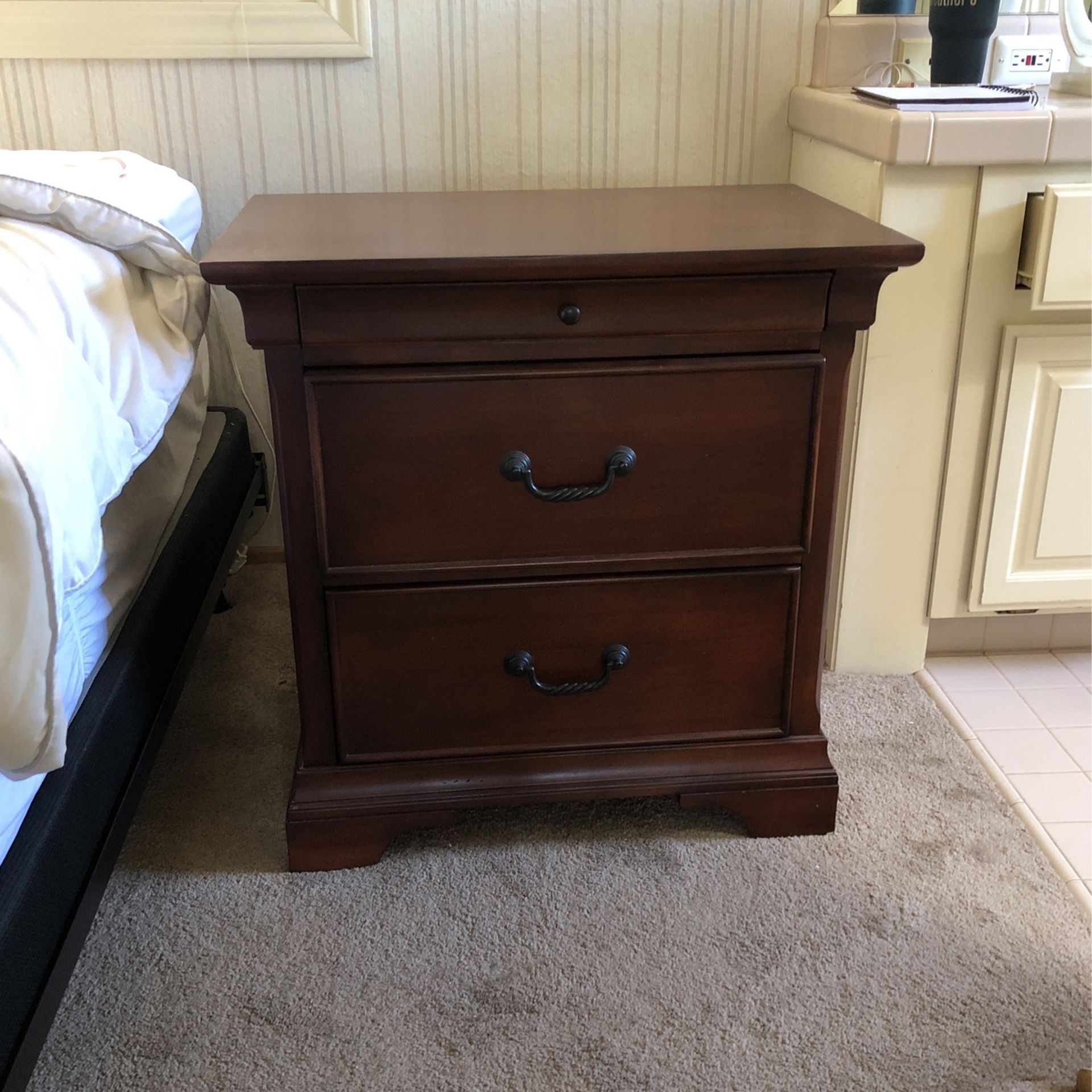 Master Bedroom Furniture MUST SELL ASAP