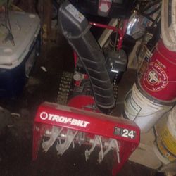 Troy-Bilt 24-in Snowblower