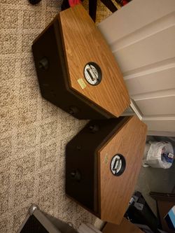 Pair of Bose 901 Series IV