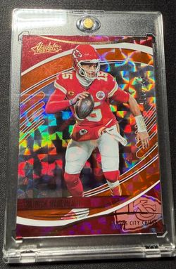 2025 Patrick Mahomes II Absolute Football #485/825