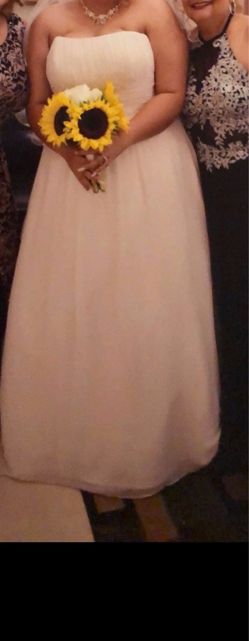 Elegant Ivory Strapless Formal Dress – Worn Once
