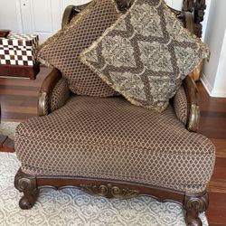 Oversized Chair Wood And Fabric