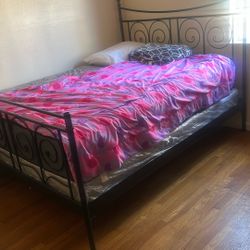 Queen Metal Bed