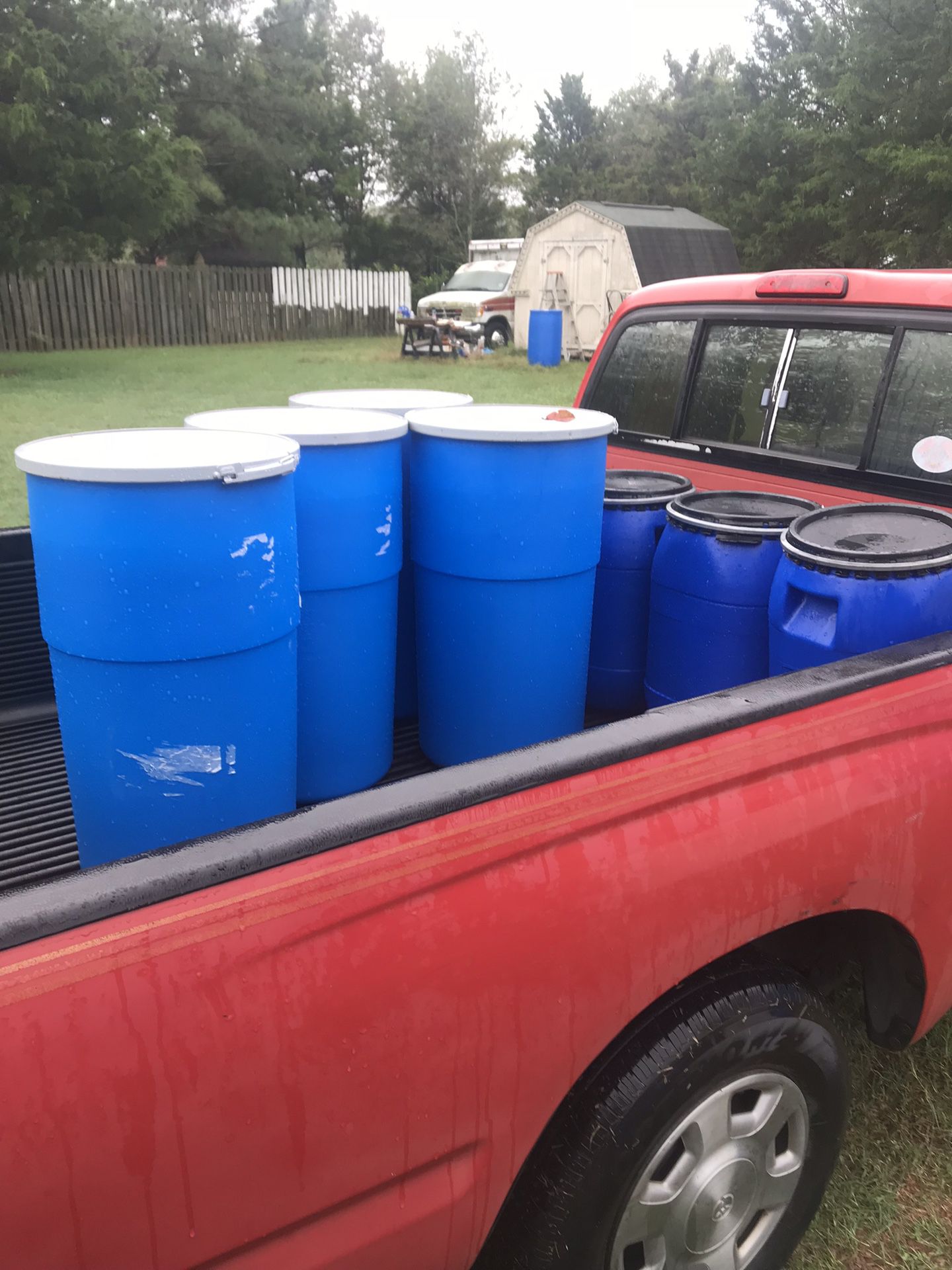 15 gallon food grade barrels open with lid and lock ring very durable storing,feed,food,