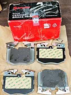 Brand new brembo ceramic brakes for BMW SUVs and cars $65