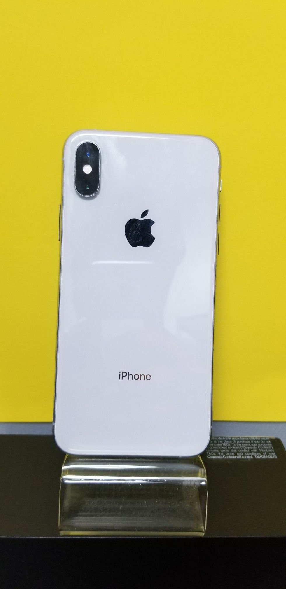 iPhone XS 64 GB Unlocked Financing available for 54 down,no credit needed take home today
