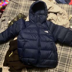 The North Face Navy Puffer Jacket - Size M