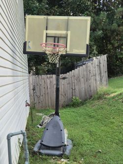Spalding adjustable Basketball hoop