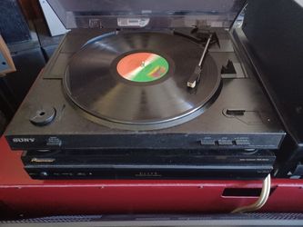 NAKAMICHI AV-2 RECEIVER, ONKYO DX-C220 6 DISCS CD PLAYER, SONY TURNTABLE $600 FINAL PRICE READ DESCRIPTION AND SEE ALL PICTURES