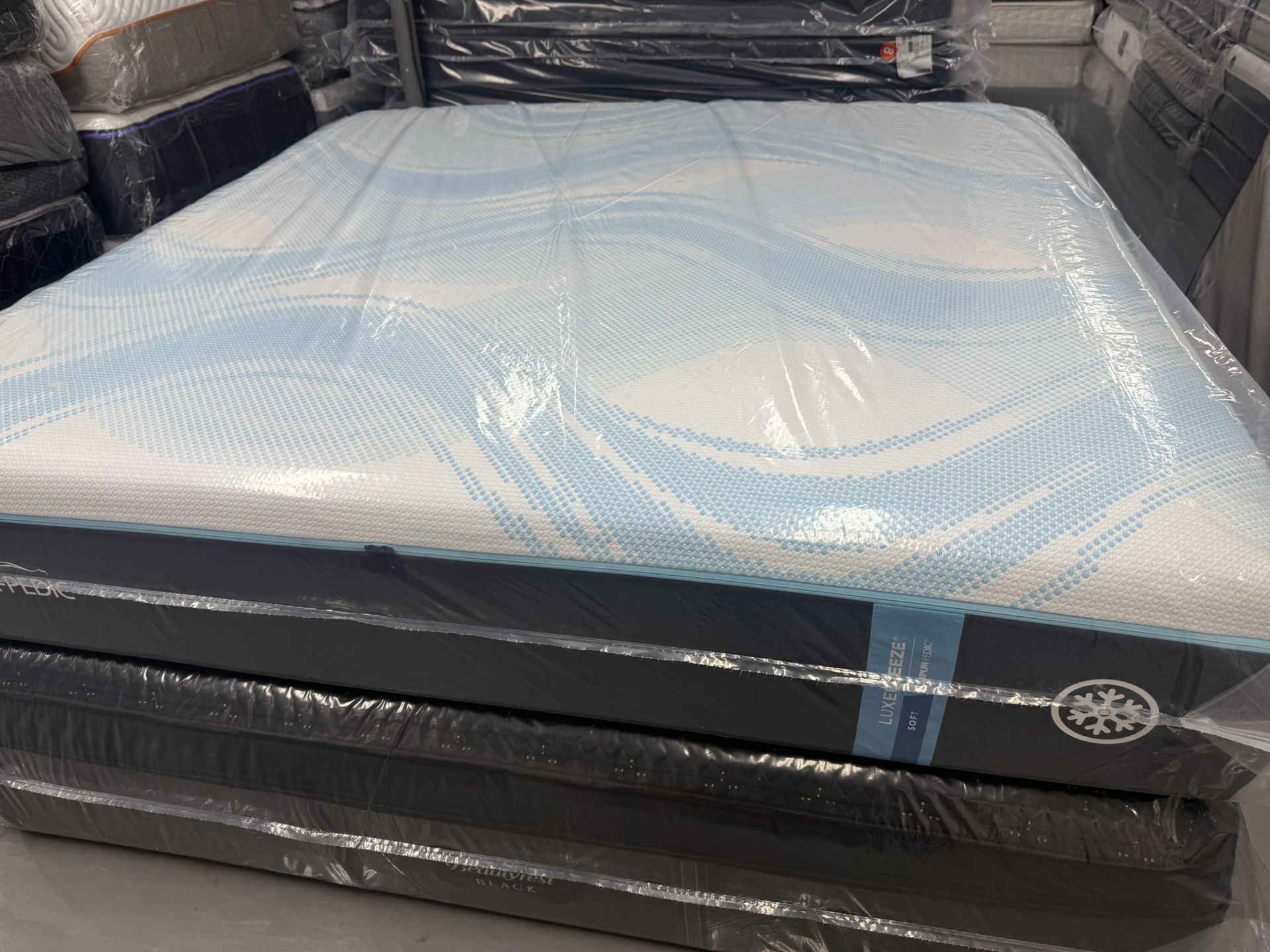 KING SIZE TEMPURPEDIC LUXEBREEZE (SOFT) MATTRESS & BOX SPRINGS BED SET