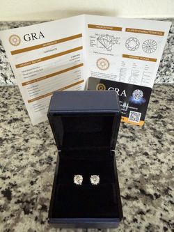 4 CTW Stud Earrings