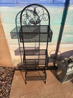 Decorative metal stand 41” Tall