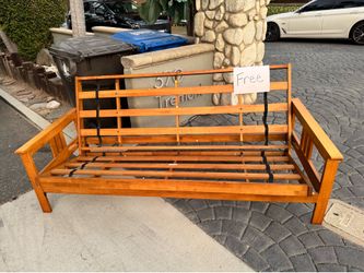 Futon Base Free