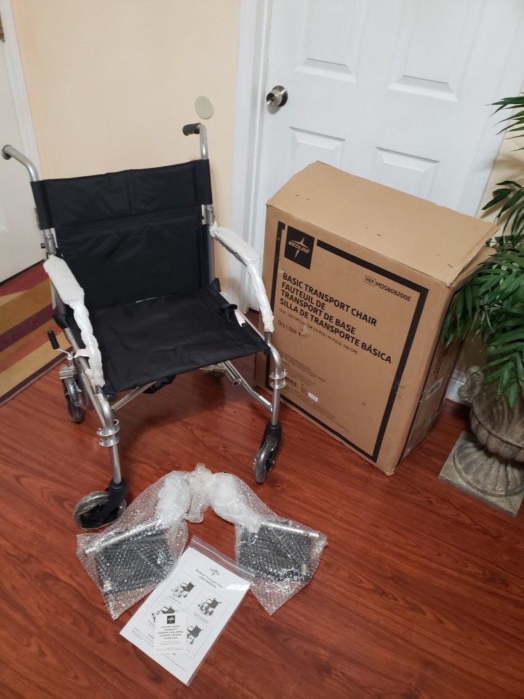 NEW IN BOX Medline Basic Transport Wheelchair Holds Up To 300Lb