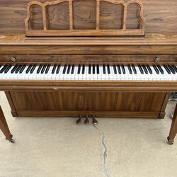 Baldwin Piano
