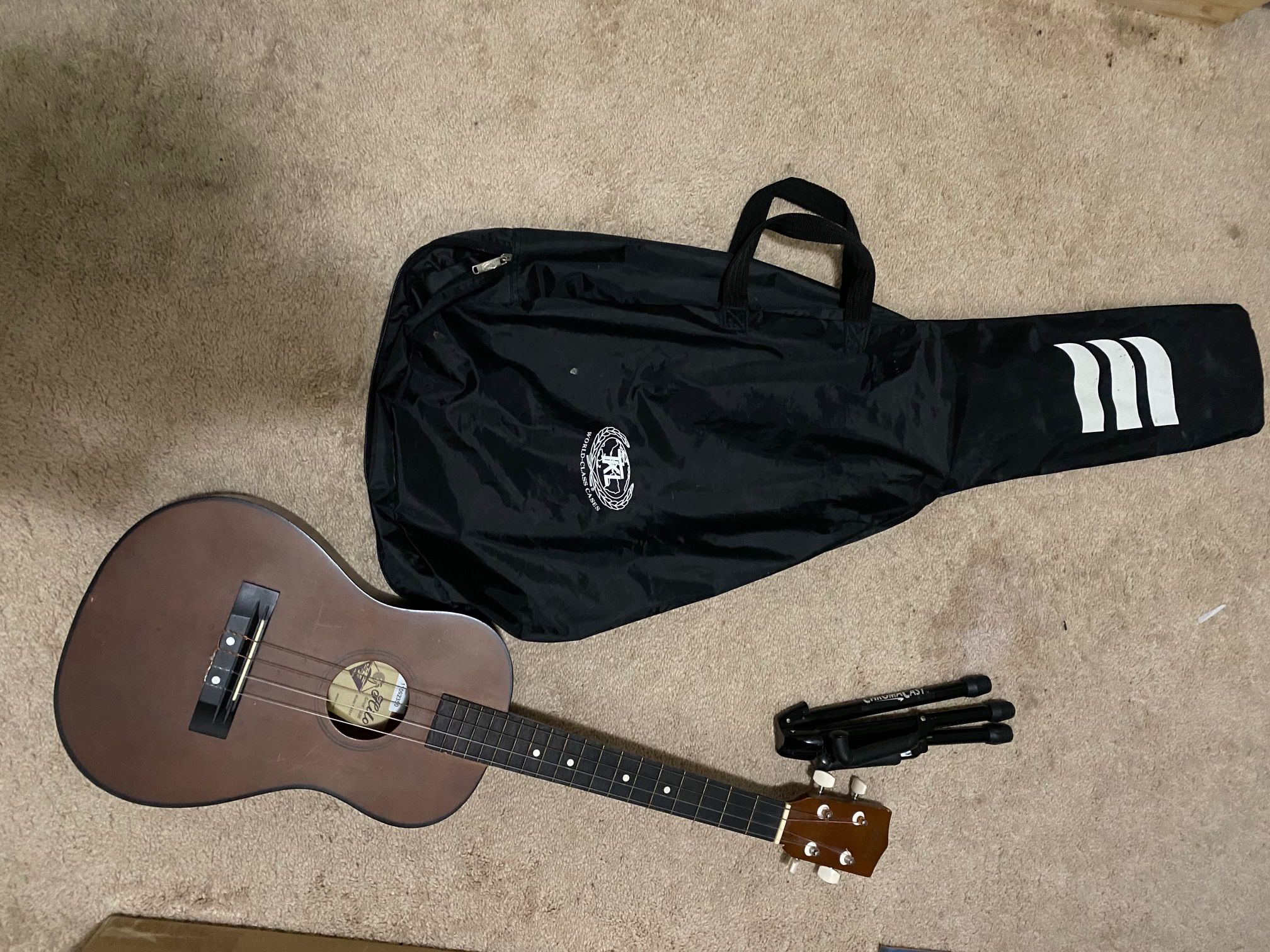 Ukulele - New used as decor