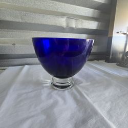 Glass bowl