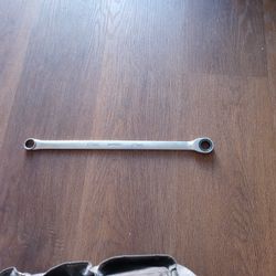 17 Snap On Wrench