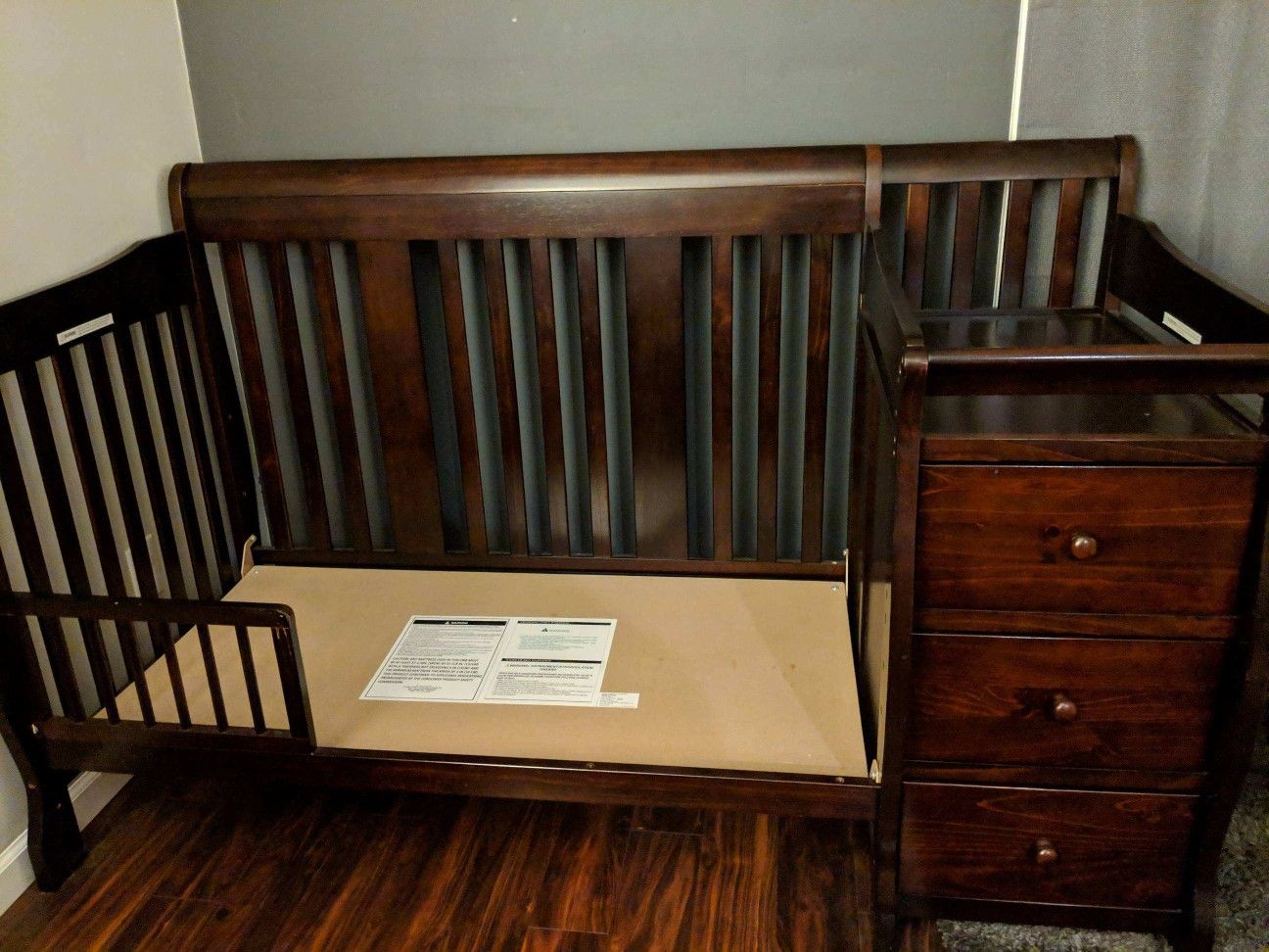 Baby Crib-Toddler Bed