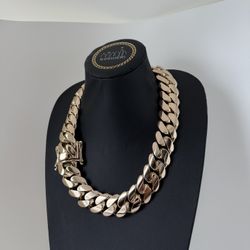 28MM 24” (1020 grams) $3400 14K Gold over .999 Silver, Cuban Link Chain
