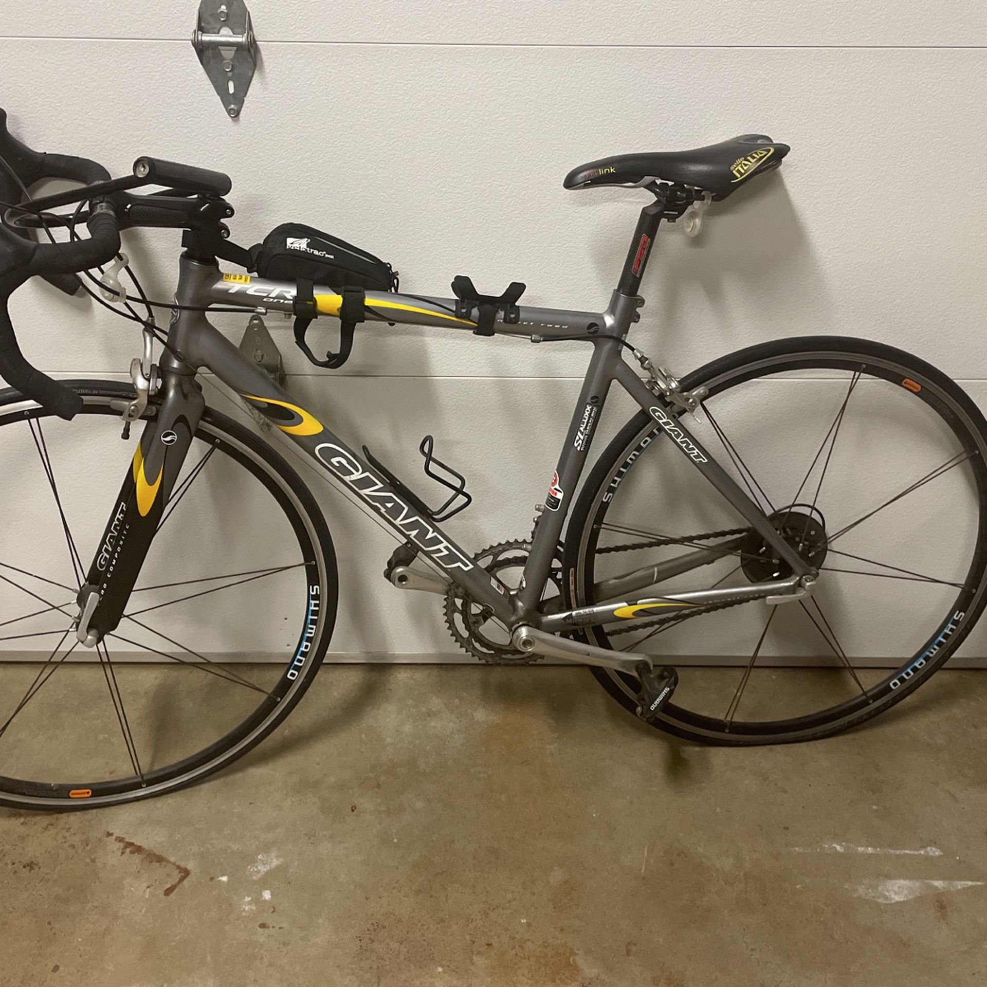 Giant TCR Road Bike
