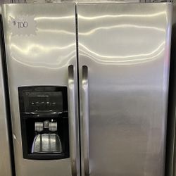 Frigidaire Stainless Steel Fridge / Delivery Available 