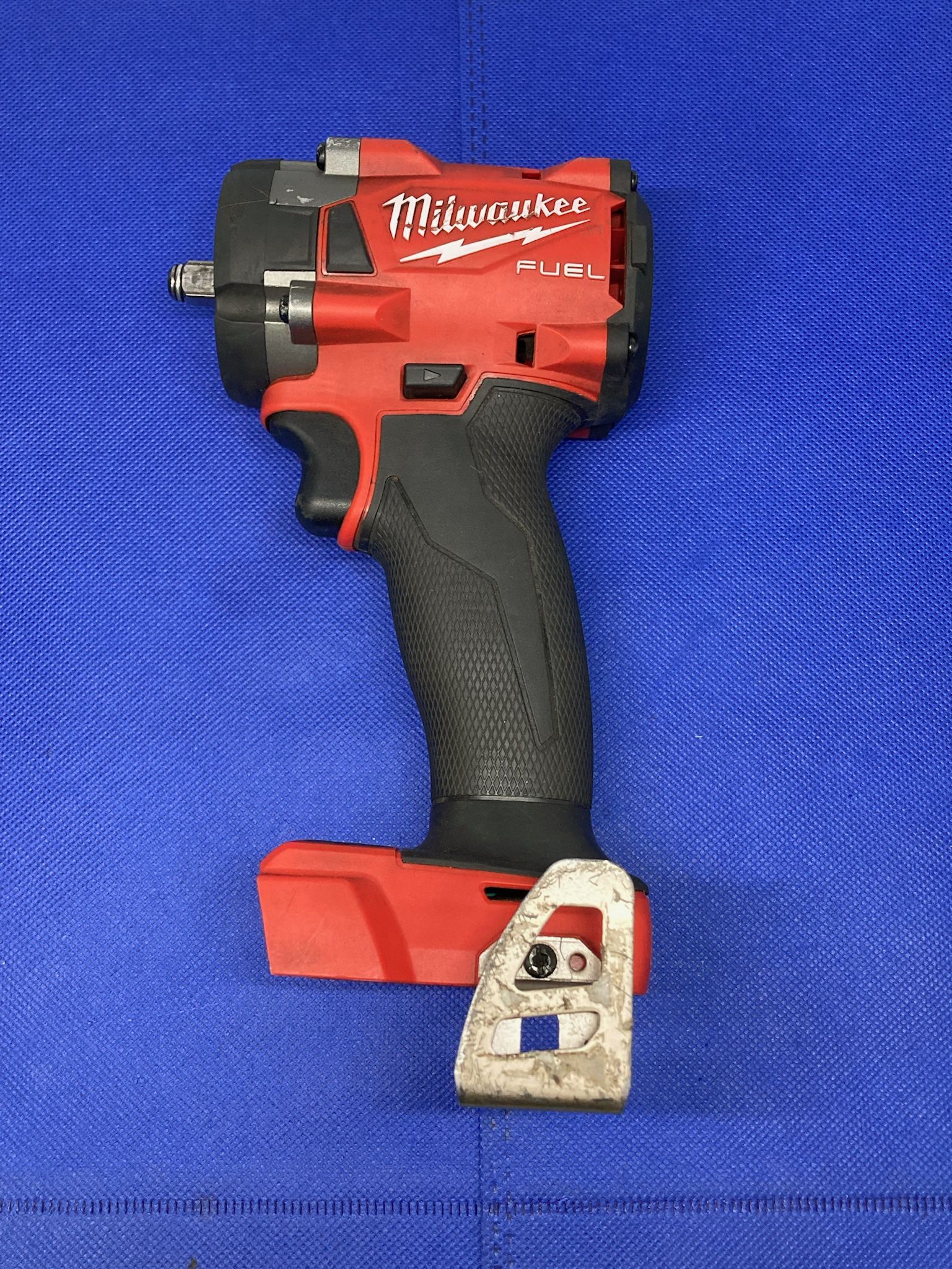 MILWAUKEE 2854-20 M18 FUEL GEN-3 18V Lithium-Ion Brushless Cordless 3/8" Compact Impact Wrench