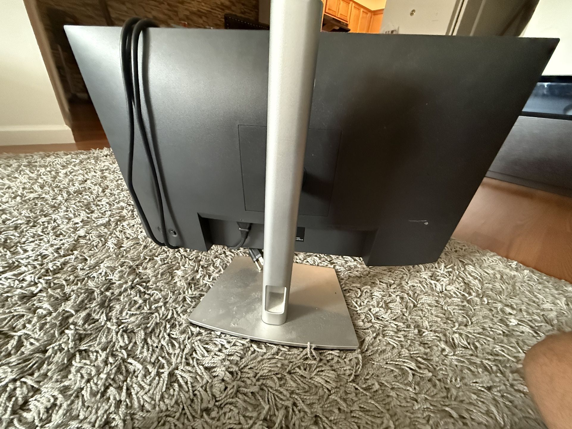 DELL 24 Inch Monitor