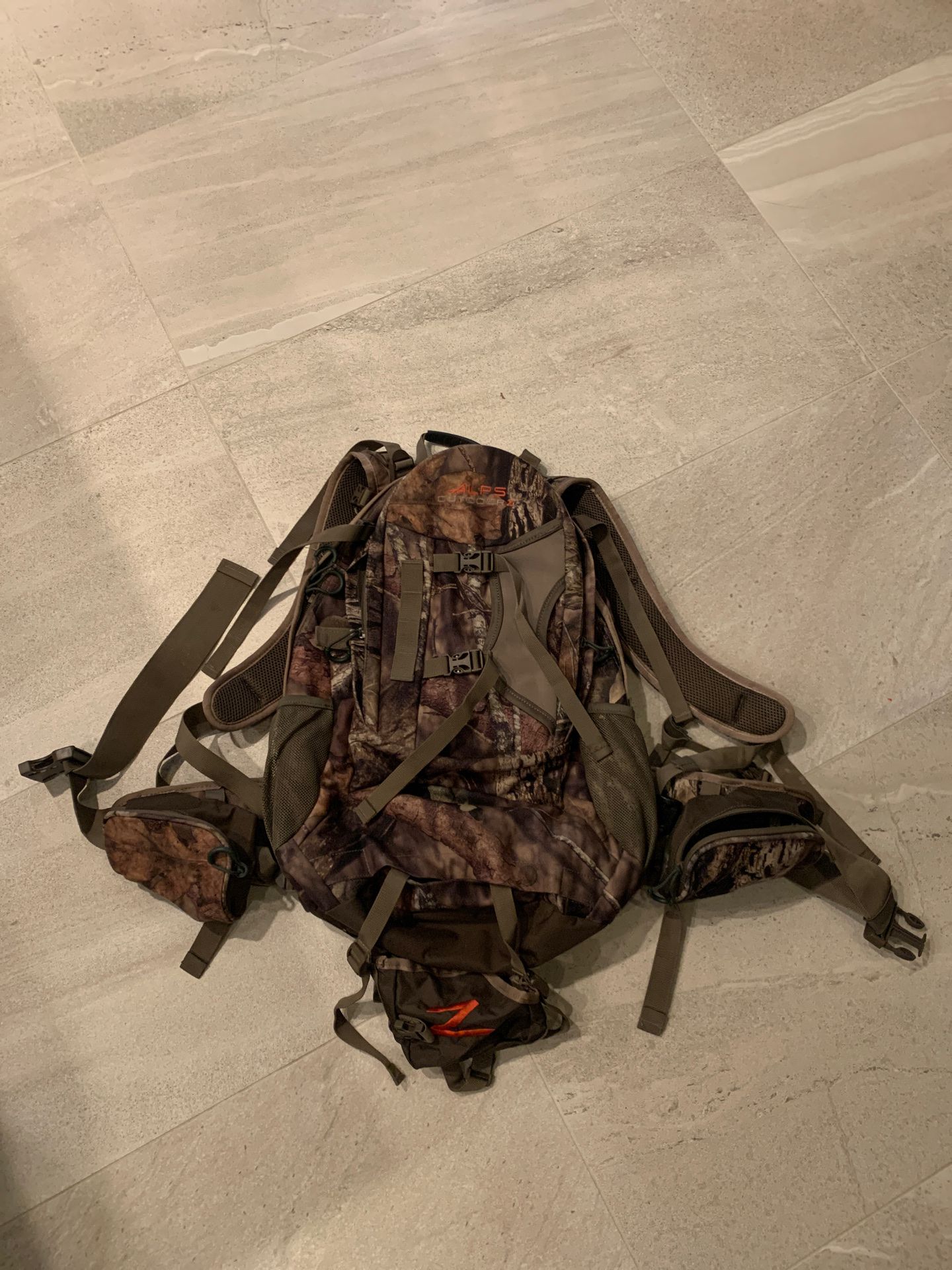 Alps outdoor Z hunting backpack