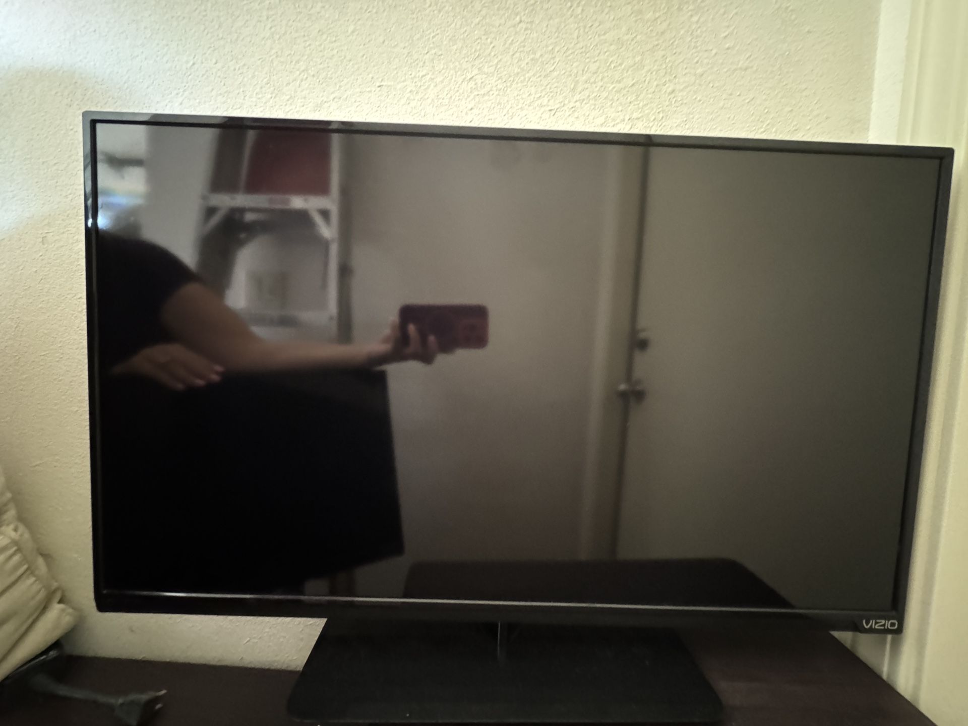 27” Smart VISIO TV