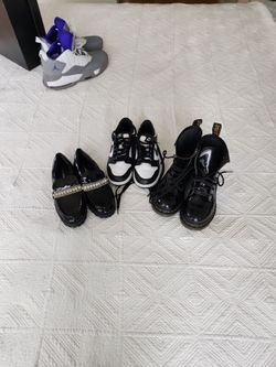 3 pairs of girls shoes doc martins sz 5, Nike sz 4y, Steve Madden