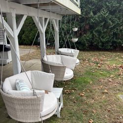 Outdoor Swings 
