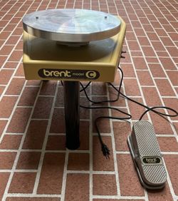 Brent C Pottery wheel