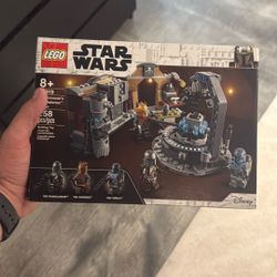 The Armorers Mandalorian Forge Lego Set