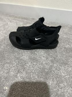 Kids Nike Sandals Size 1