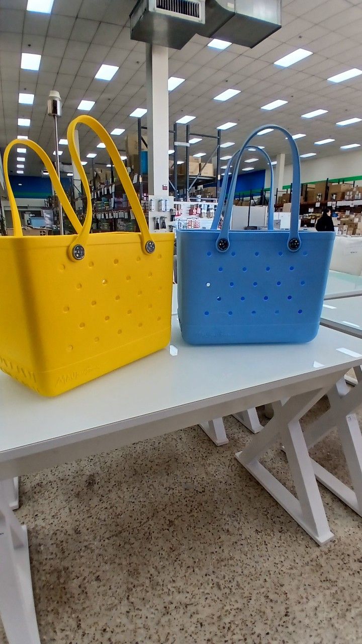 Maui And Son's Tote Bag