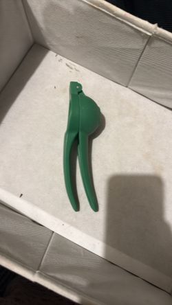 Lemon squeezer