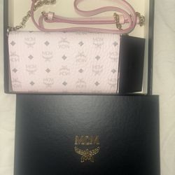 Brand New Woman Pink MCM Wallet/purse