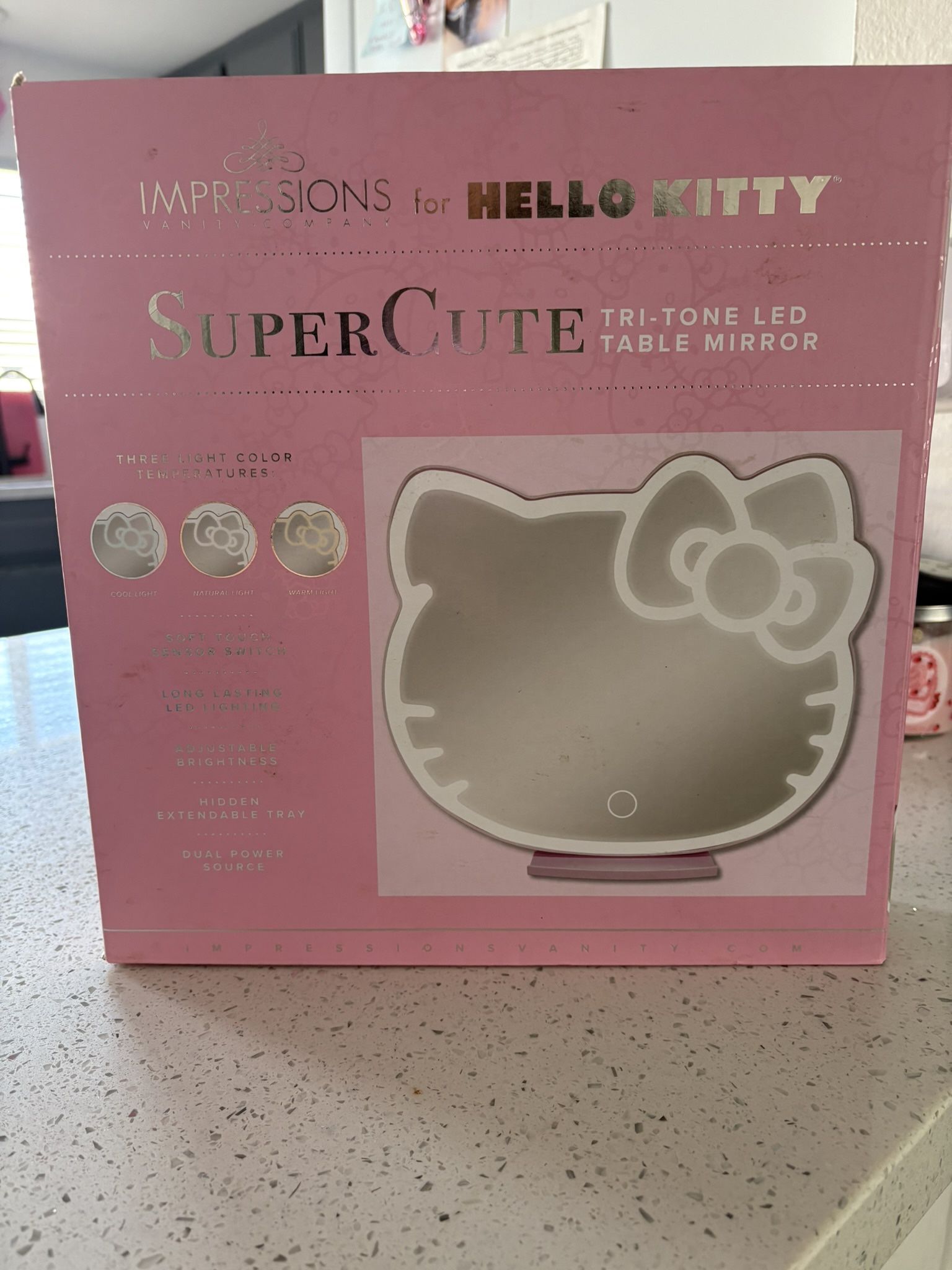 Hello Kitty Mirror