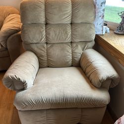 Loveseat & Recliner Chair