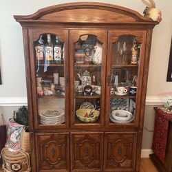 Thomasville China Cabinet