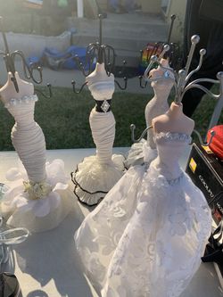 Jewelry holder stand