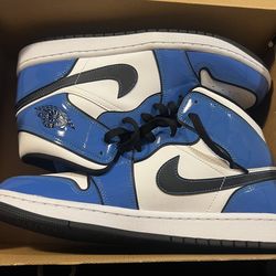 Air Jordan 1 Signal Blue